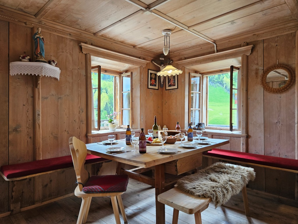 Lanthalerhütte im Passeiertal ... die schöne holzvertäfelte Stube