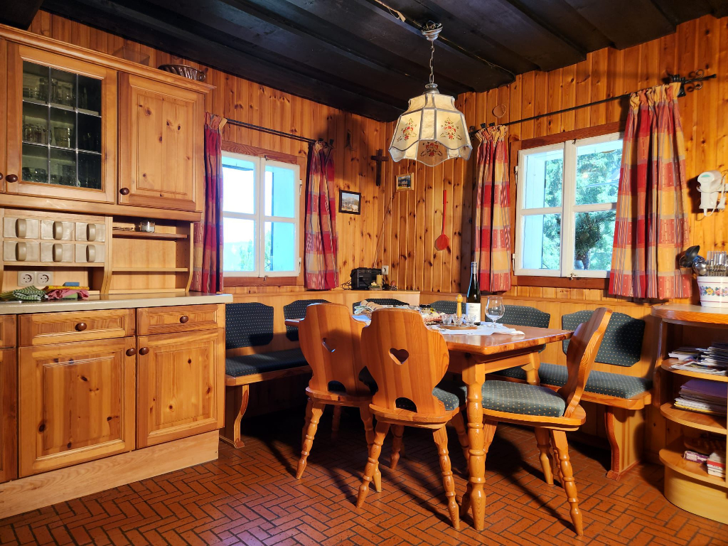 Steinbauer Hütte Pruggern ... Willkommen in der gemütlichen Stube