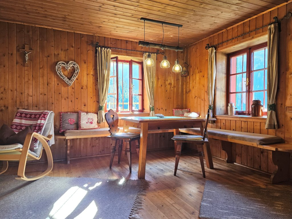 Astenh�tte Leach Tuxer Alpen ... hier macht man Urlaub ohne Nachbarn