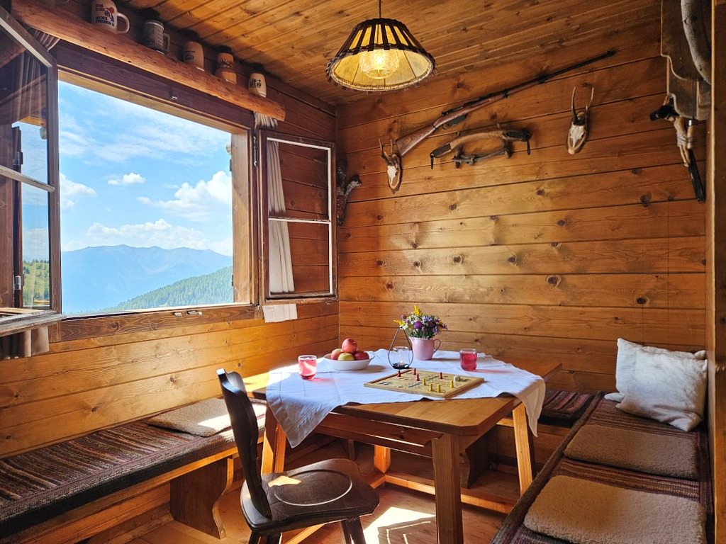 Almh�tte Gr�nebene im Hochpustertal ... Willkommen auf der Almh�tte Gr�nebene