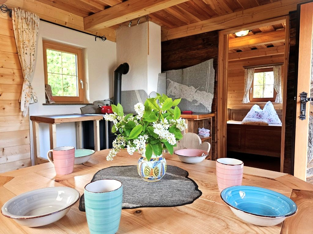 Messneralm in den Nockbergen ... hereinspaziert in die behagliche Almh�tte