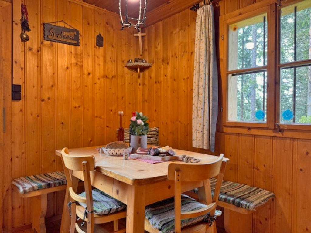 Almsternhütte Tauerngebirge ... willkommen in der urigen Almsternhütte