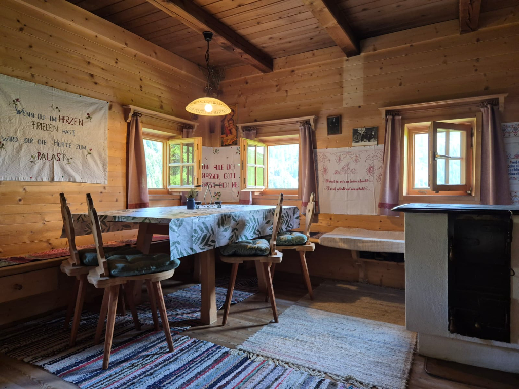 Perfl Alm in Osttirol ... Willkommen in der guten Stube