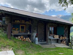 Wiesentraum Htte am Weerberg ... Almhtte am Weerberg