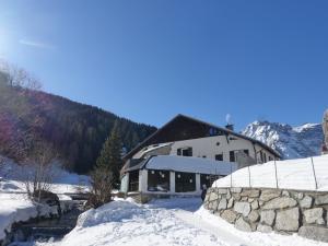 Holzhacker Suite in Obernberg Ferienwohnung auf dem Berg